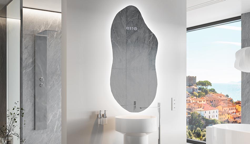 Netaisyklingos formos veidrodis su subtilia aplinkos apšvietimu elegantiškam interjerui | ARTFORMA