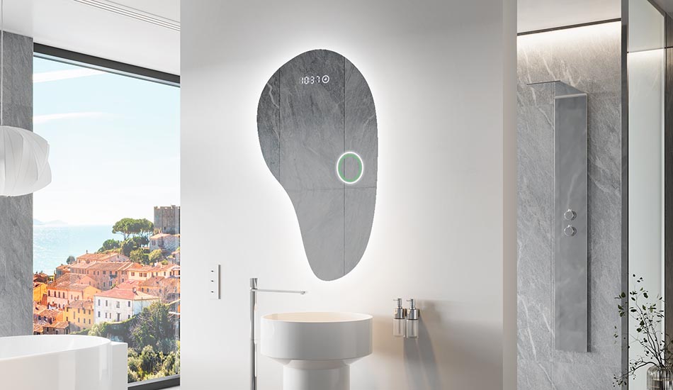 Netaisyklingos formos veidrodis su subtilia aplinkos apšvietimu elegantiškam interjerui | ARTFORMA