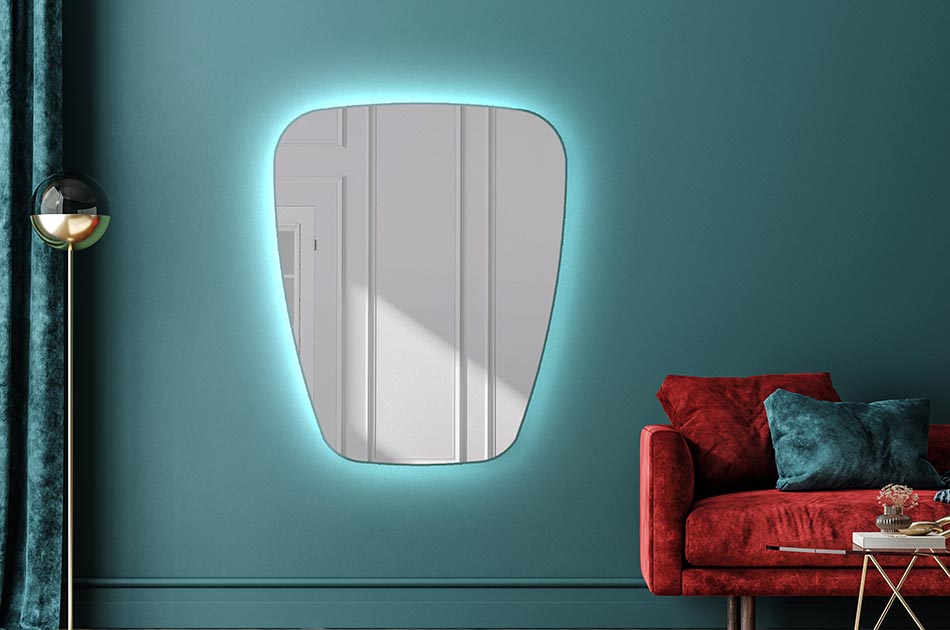 Netaisyklingos formos veidrodis su subtilia aplinkos apšvietimu elegantiškam interjerui | ARTFORMA